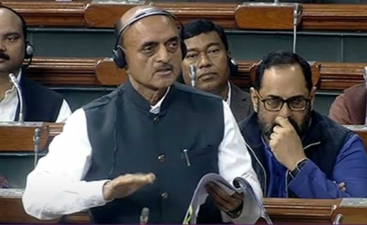 बैंकों से 5 वर्षो में 10,09,511 करोड़ रुपये के खराब कर्ज बट्टे खाते में डाले गए : सरकार